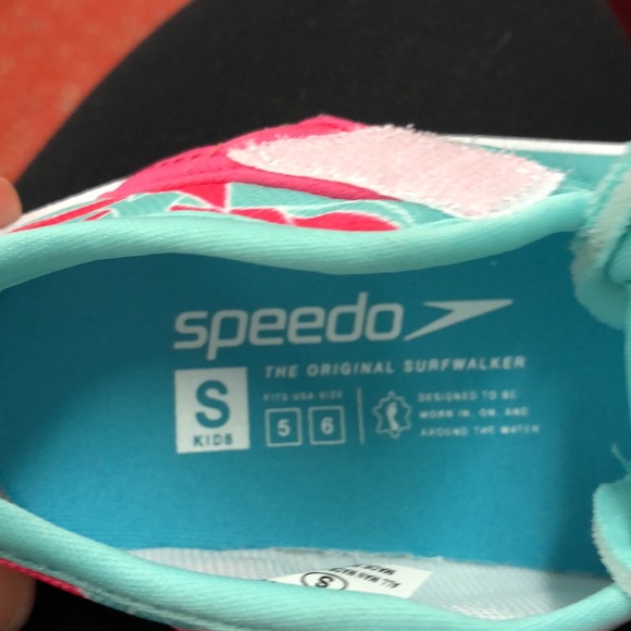 NWT Speedo kids water shoes, the original surf walker mint green & pink - Picture 4 of 6